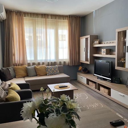 Radost Apartment Варна Екстериор снимка