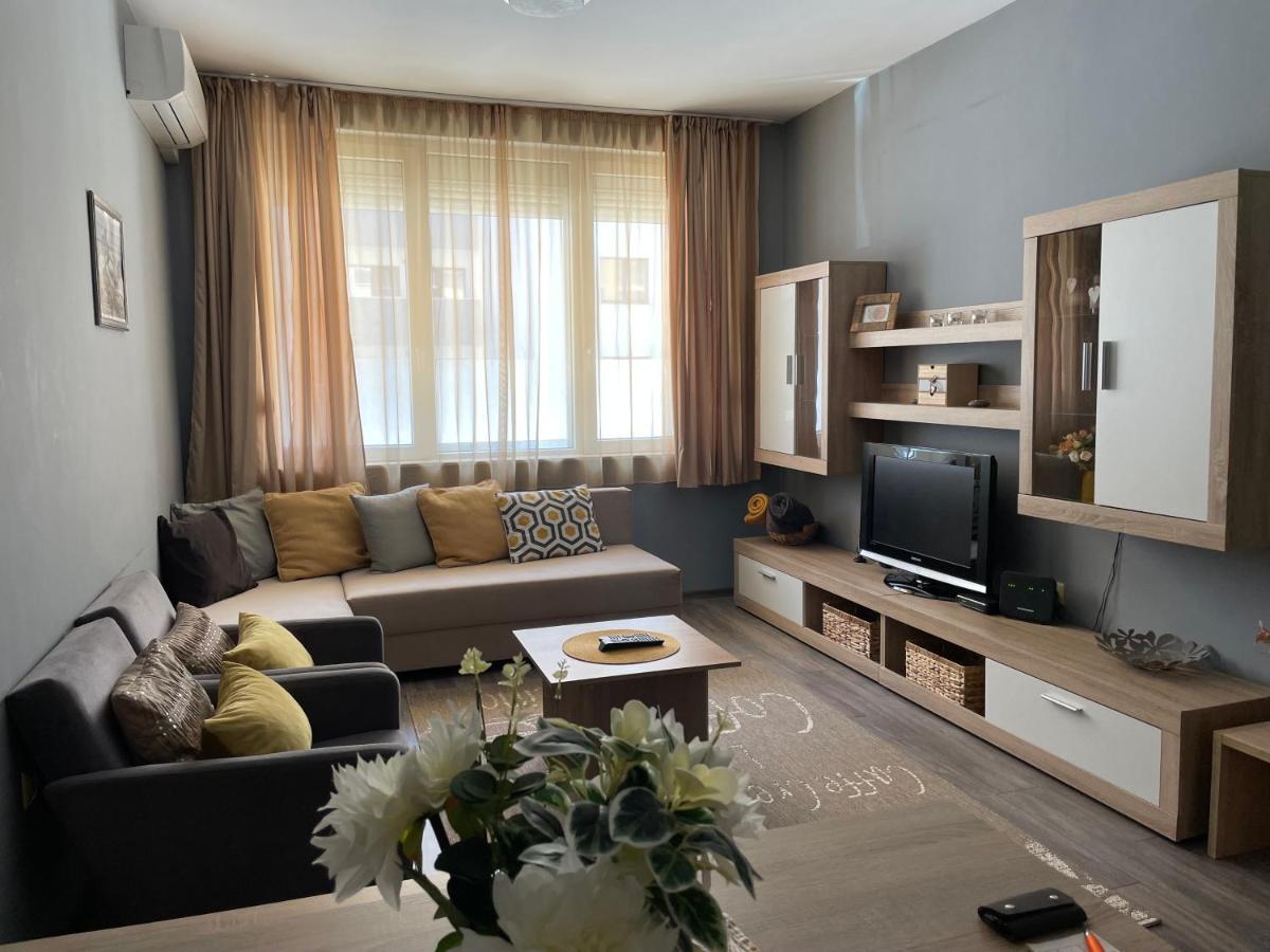 Radost Apartment Варна Екстериор снимка