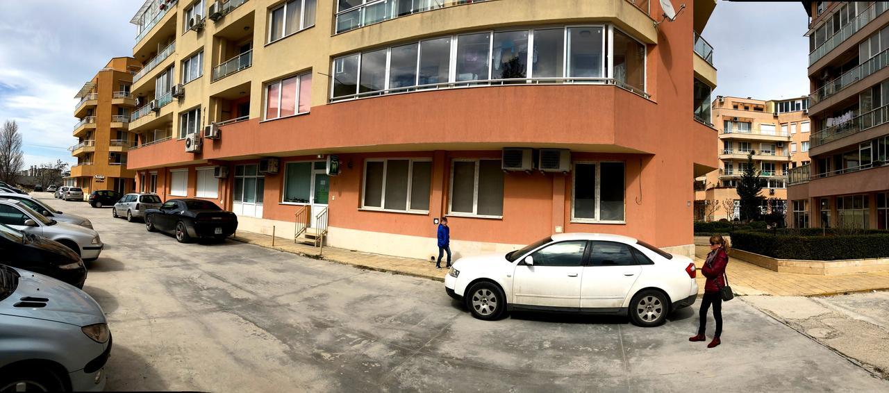 Radost Apartment Варна Екстериор снимка