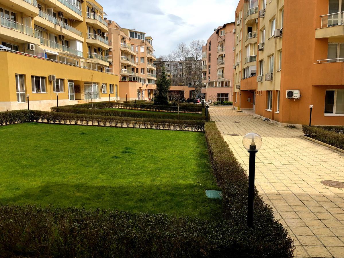 Radost Apartment Варна Екстериор снимка